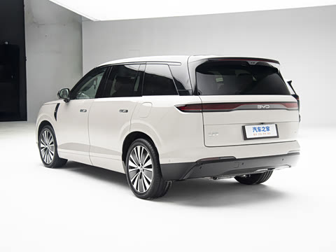 2026�� ���� 585kW ����������