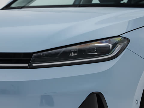 2026�� S 300TSI ������