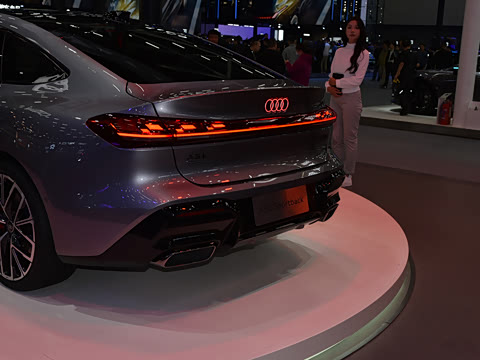 2026�� TFSI quattro 200kW �콢������