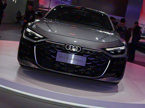 2026�� TFSI quattro 200kW �콢������