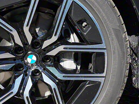 2026�� 735Li M�˶���װ