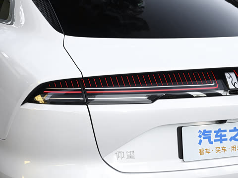 2025�� PHEV ����������
