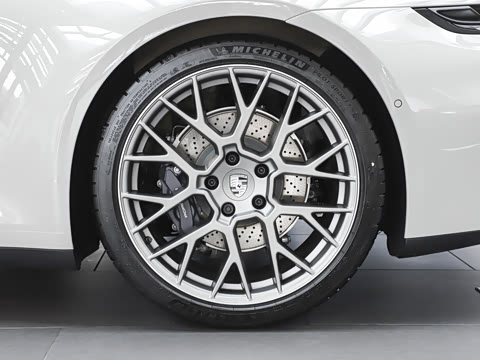 2026�� Carrera 3.0T