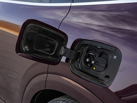 2026�� Ultra+�� 70kWh