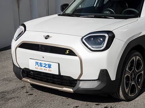 2025�� SE ������