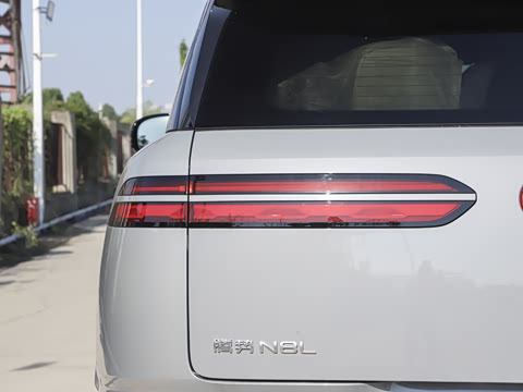 2025�� ������