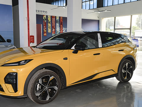 2026�� 300Ultra ��ΪǬ��ADS SE��