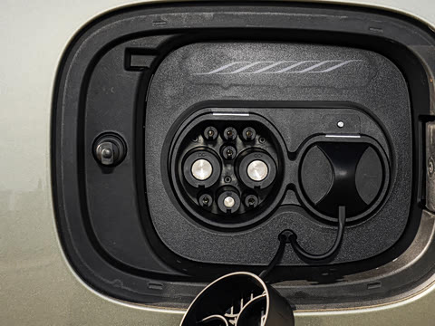 2025�� DM 215KM�����״��콢��