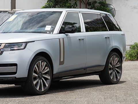 2026�� 4.4 V8 SV����� ����