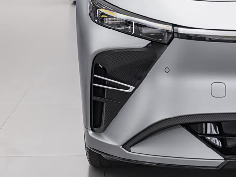 2027�� ���� 860 Max�����״��