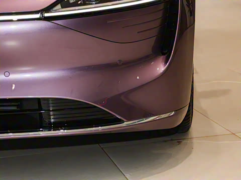 2025�� 703km Ultra�˶���