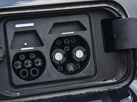 2025�� 501���������