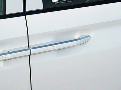 2026 DM-i 1.5T 218KM Խ