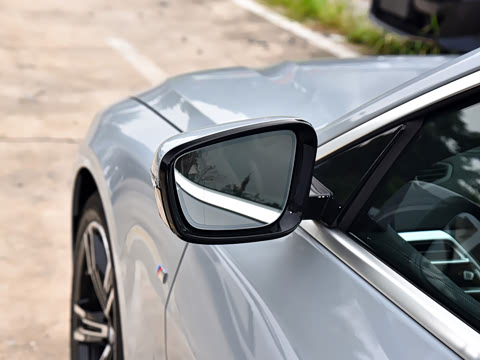 2026�� 425i ����M�˶���װ