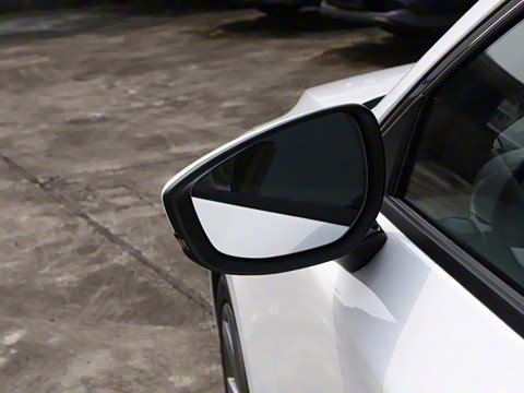 2025�� 2.0L �Զ����Ű�