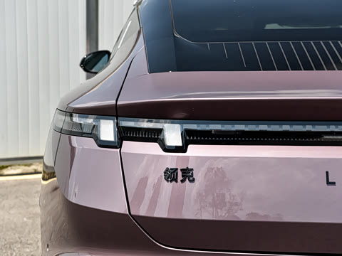 2026�� 701 ������ Ultra