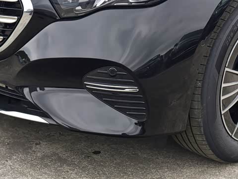 2026�� �Ŀ� E 260 L �����