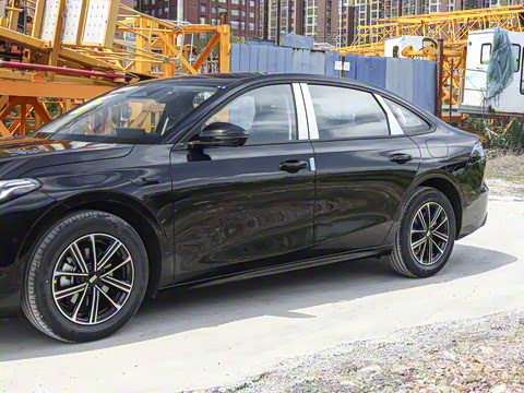 2025�� EM-i 70km ������