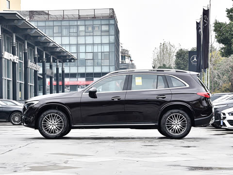 2026�� GLC 300 L 4MATIC ������ 7��