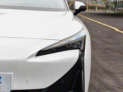 2025�� �Ŀ� 560MAX 185kW