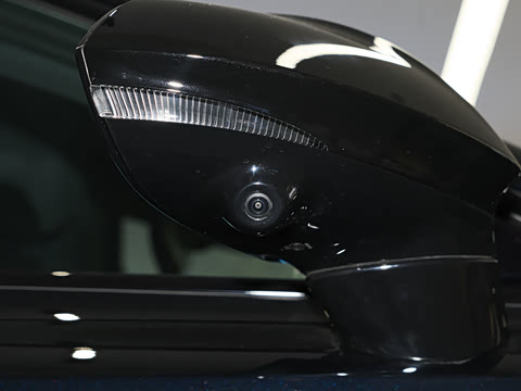 2026�� 2.0T Trophy+ �����˶���