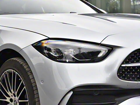 2026�� C 260 L �˶���