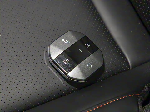 2025�� 2.0TD XWD��Խ