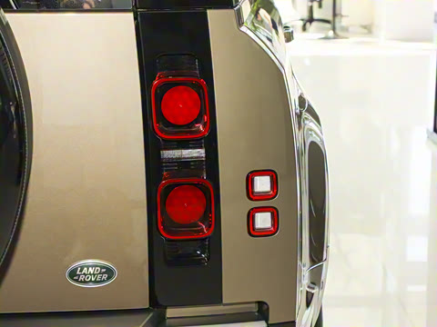 2025�� 130 3.0T P400 ����������