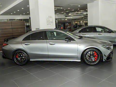2025�� AMG CLA 45 S 4MATIC+