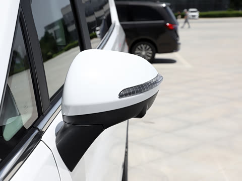 2026�� 505KM �콢�� 9��
