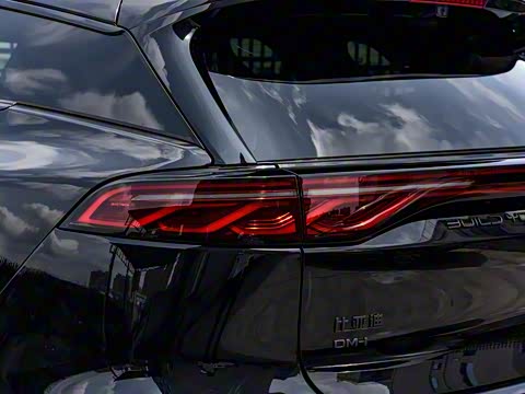 2025�� �Ǽݰ� DM-i 175KM ������