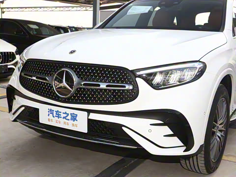 2026�� GLC 300 L 4MATIC ������ 5��