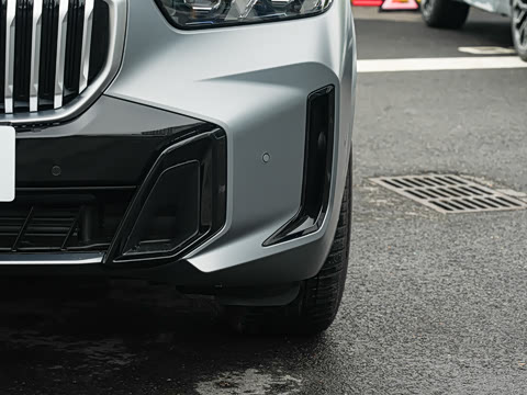 2025�� xDrive 30Li ������M�˶���ҹ��װ