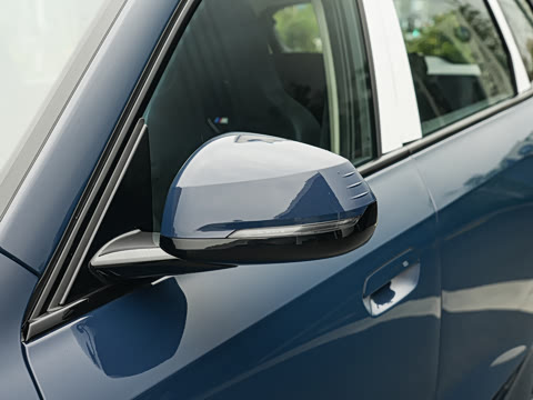 2025�� xDrive25Li M�˶���ҹ��װ