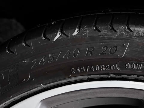 2026�� ��Ȼ�澳�� 100kWh Touring