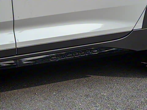 2025�� allroad quattro ̽���� 55 TFSI ����ԽҰ��