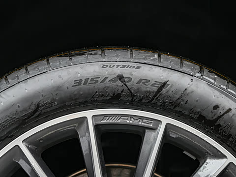 2025�� �Ŀ� GLE 450 4MATIC ������