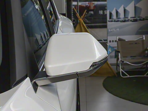 2025�� 720 Light