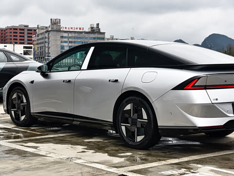 2026�� ���� 1550 Max �Ƽ���