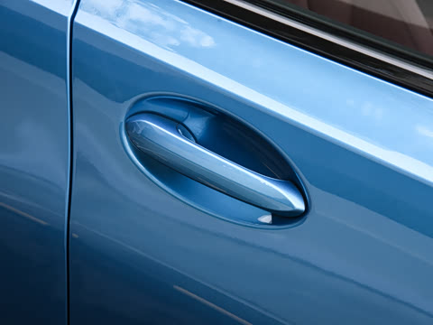 2026�� 330Li ������ M�˶���ҹ��װ