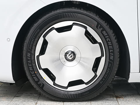 2026�� ���� 700�콢��