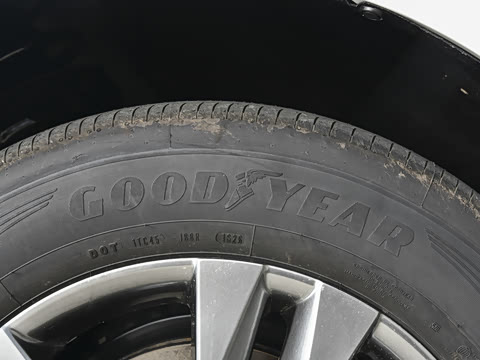 2027�� 2.5L ˫������������