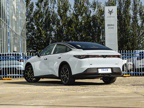 2025�� �Ŀ� 560MAX 185kW