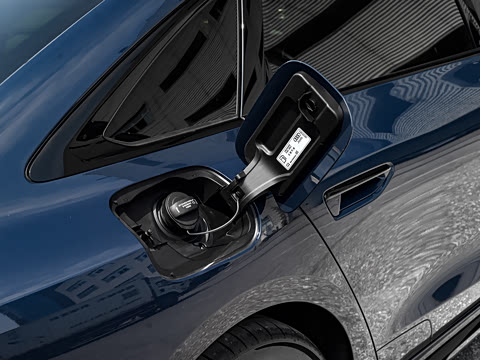 2026�� 2.0T quattro ������	