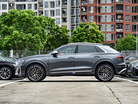 2026�� 4.0 TFSI 