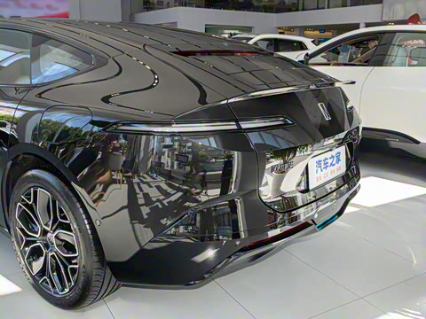 2026�� Ultra ���̰�