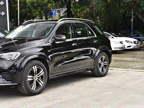 2025�� �Ŀ� GLE 400 e 4MATIC