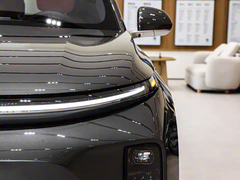 2025�� Ultra ���ܻ��°�