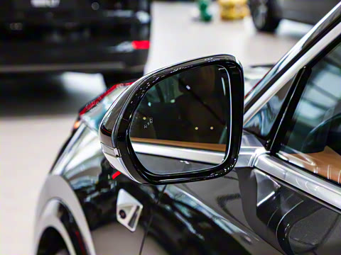 2025�� Ultra ���ܻ��°�