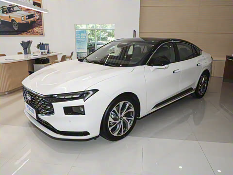 2025�� 2.0T EcoBoost ������